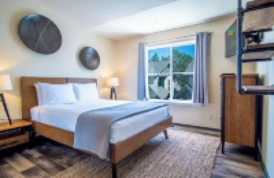 เดลลา วิว คอนโด 2 ห้องนอน - ใจกลางเมืองเก่าประวัติศาสตร์ เฮลีย์!