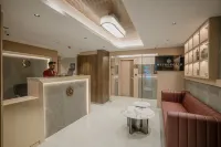 Metropolis Business Hotel