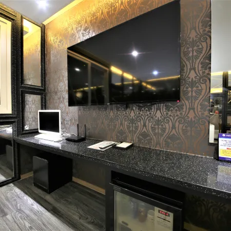 Gyeongju Beach Hotel Отели рядом с достопримечательностью «Каменная балка Юпо»