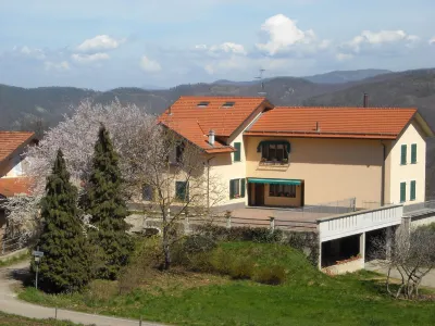 Azienda Agrituristica Lavagè Hotels in 