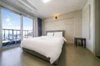 Yangyang Alps Beach Hotels near Yangyang Surfyy Beach