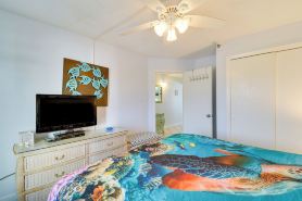Orange Beach Condo w/ Pool Access & Gulf Views!