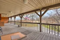 Reteat on 45 Acres! Spacious Family Apt in Lebanon - parking