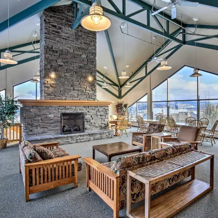 Mtn-View Condo w/ Community Perks in Silverthorne