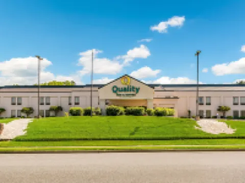 Quality Inn & Suites Bel Air I-95 Exit 77A Hoteles en Edgewood