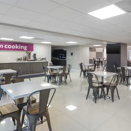 Hom Hotel Gainesville, SureStay Collection by Best Western