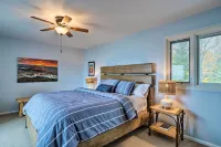 Fire Pit, Smart TV Waterfront Charlevoix Home - Parking