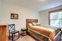 Wooded Hancock Home Near Ski and Snowmobile Trails! - Wifi