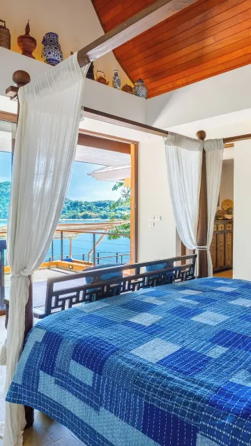 ลักซ์ชัวรี่วิลลาพร้อมสระว่ายน้ำส่วนตัวและวิวทะเล