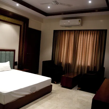 The shark inn Residency Отели в г. Рева