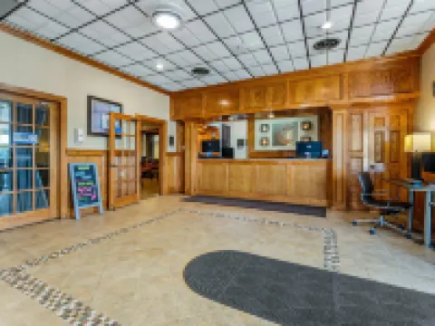 Comfort Inn & Suites Hotels in Ohio County