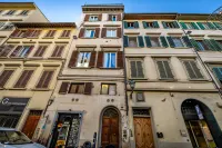 YiD Four suites Ognissanti - Majatalot