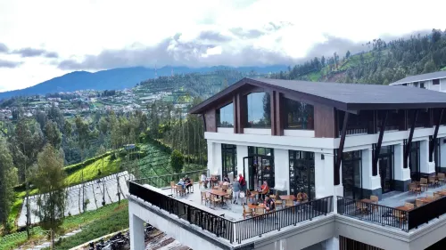 Jambuluwuk Bromo Resort