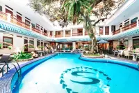 Sahira Butik Hotel Paledang - Pools