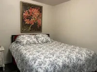 Vacation Condo #5 2BR with full kitchen, walk to river and shops, pets welcome