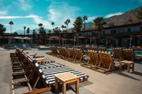 V Capri Palm Springs, a Dolce by Wyndham - Apartments