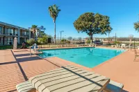 Knights Inn San Antonio Near at&T Center
