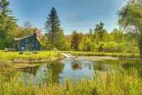 Stratton Shuttle Access! Vermont Mountain Hideaway - 3-Star