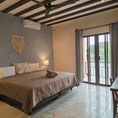 Casa Lucia B&B Valladolid Hotels near فالادوليد