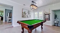 Luxury along Manatee River, close to Anna Maria beaches, heated pool & spa!