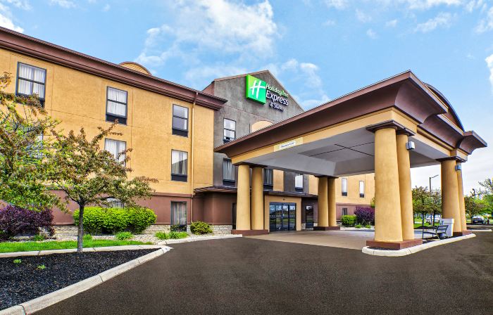 Holiday Inn Express & Suites MARYSVILLE by IHG