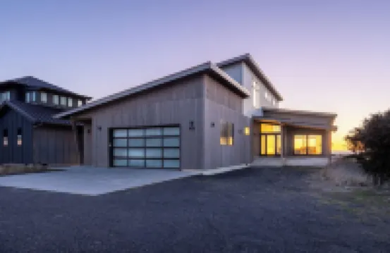 Ocean Oasis - Oceanfront Escape + Hot tub! Hotels in 