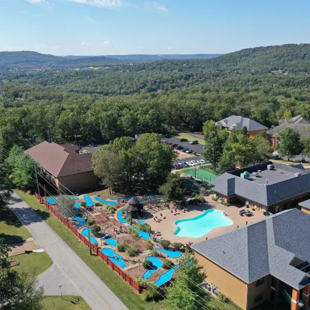 Hilton Vacation Club the Falls Village Branson