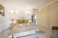 4 Bedrooms Private Pool Close to All Amenities - Villas