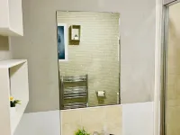 Casa de Centro en-Suite Room Netflix, Fast WiFi & Free Parking โรงแรมในวูฟเวอร์แฮมพ์ตัน