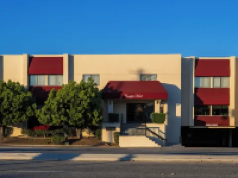 Carlyle Hotel Hotels in Campbell