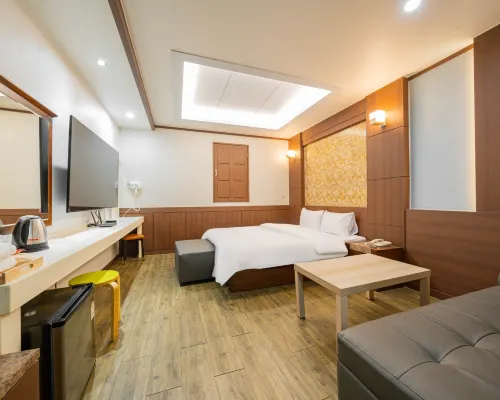 Geumjeong Areum Hotels near Surisa Temple