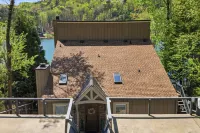 Lakefront -Heated Pool -EV Charger -Dock -Fire Pit -Kayaks -Game Room