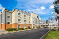Days Inn & Suites by Wyndham Union City