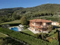 Villa in Tuscany with pool