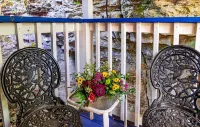 Cliff Cottage Inn - Downtown Bed & Breakfast - Mountain view