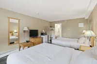 Canadas Best Value Desert Inn & Suites