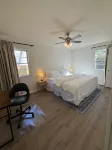 雷克伍德的全新裝修三卧室住宅(Newly Renovated 3 Bedroom House in Lakewood)