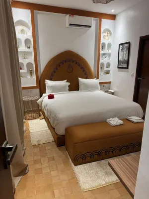 Riad les 5 terres - Gæstehus