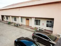 Orchid Hotel - Guest Room - parking