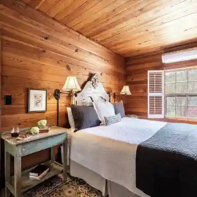 Glen-Ella Springs Hotel & Restaurant Rooms