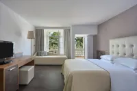 Hydra Beach Resort
