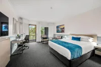 Best Western Plus Apollo International Hotel
