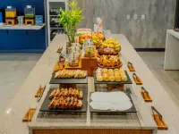 Ibis Budget Santos Gonzaga - breakfast