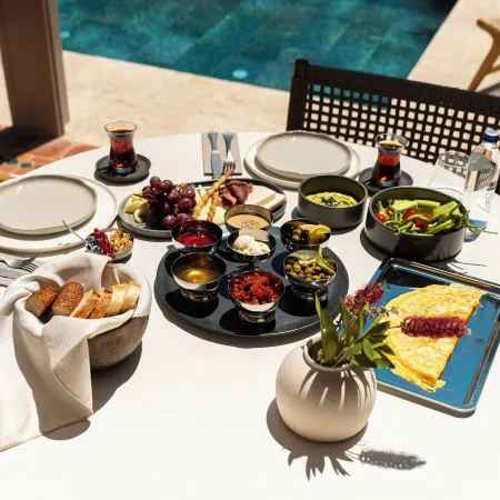 Palm Alaçatı Boutique Hotel