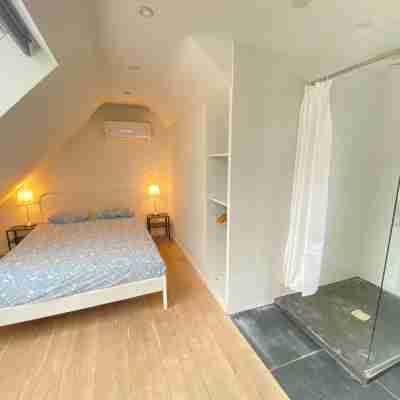 Modern Antwerp City Centre Stay Rooms