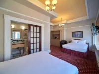 The Bedford Regency Hotel Hotels near Laurel Point