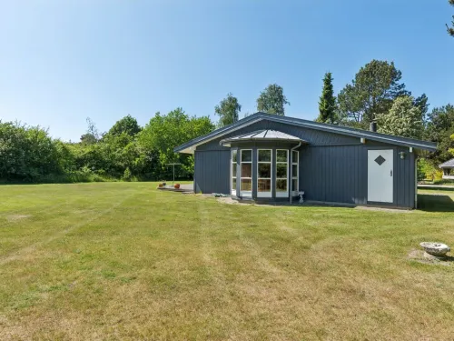 "Linda" - 600m from the Sea - 3-Star