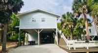 Treehouse Cottage Walk to Access 32, Whaley's & Bingo Boat Space + Beach Gear