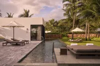 JW Marriott Cam Ranh Bay Resort & Spa - Infinity Pools
