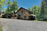 Wisp Water Lodge - 4-Star